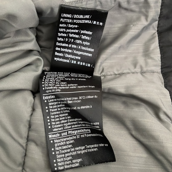 Burton Size L Black Ski/Snowboarding Lightweight Zip Up Windbreaker Jacket - Picture 4 of 12